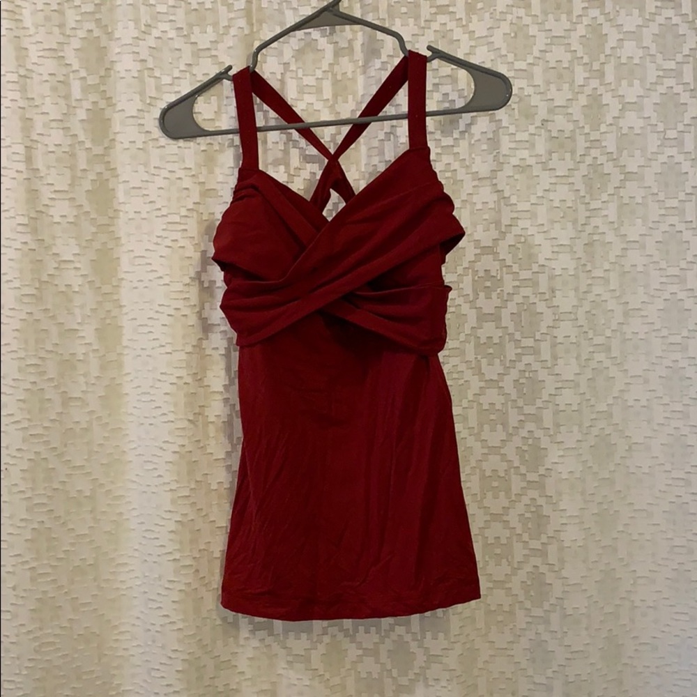 Lululemon red workout tank size 10
